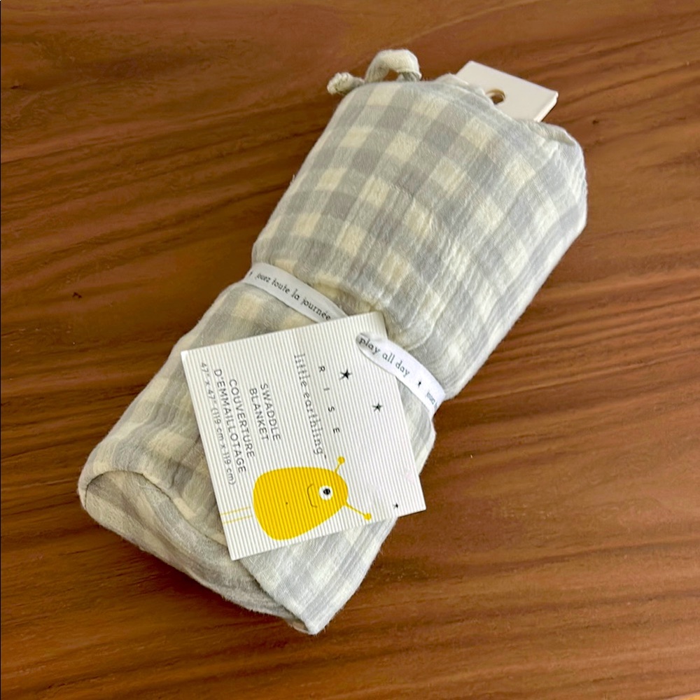 Rise Little Earthling | Swaddle